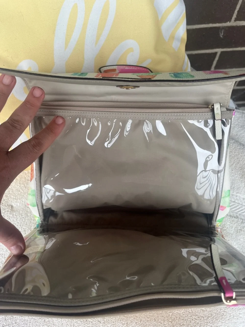 Kate Spade White Multicolor Ice Cream & Popsicle Cosmetic Case EUC